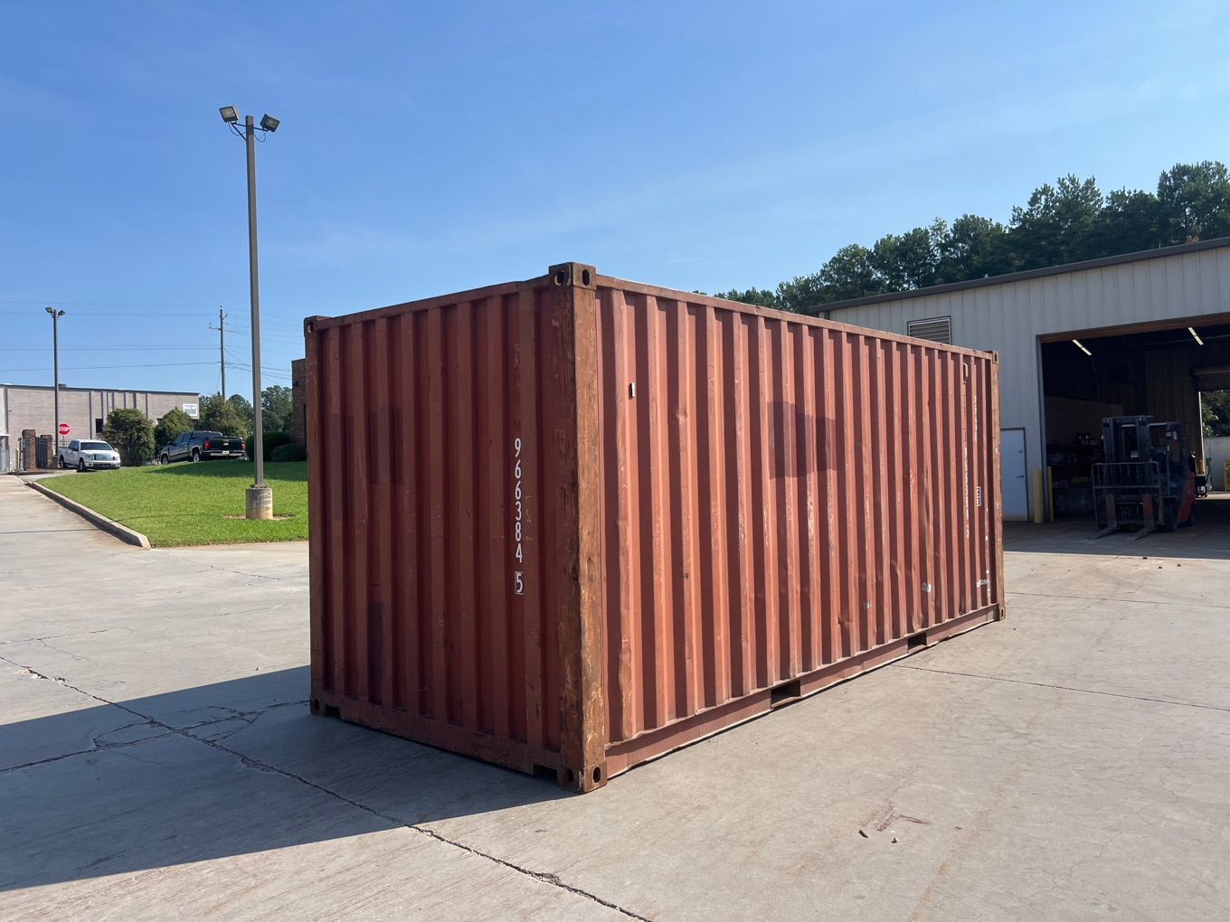 Used 20’ Container - Image 2